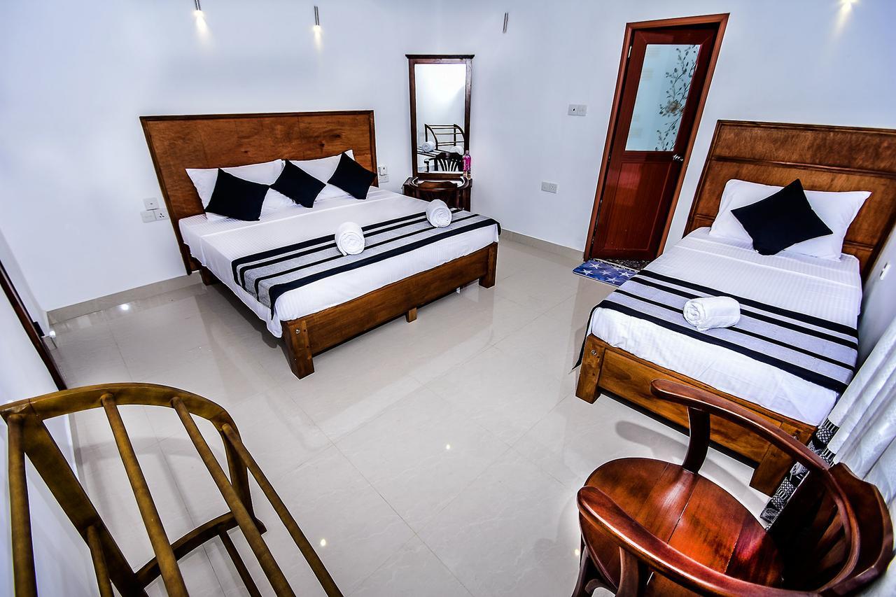 Heavens Door Guest Inn Kandy Eksteriør billede