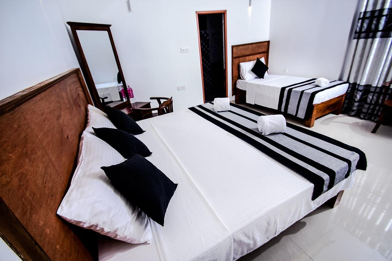 Heavens Door Guest Inn Kandy Eksteriør billede