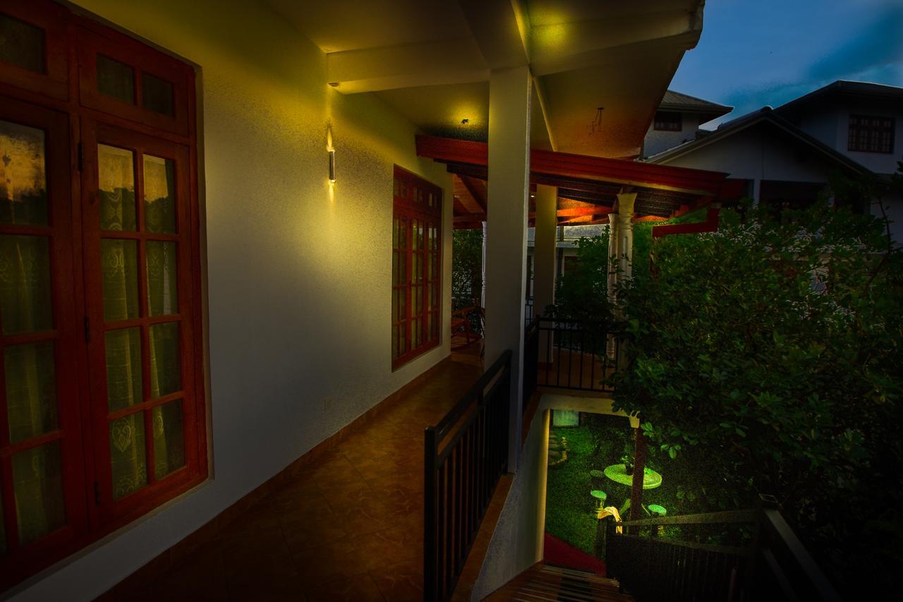 Heavens Door Guest Inn Kandy Eksteriør billede
